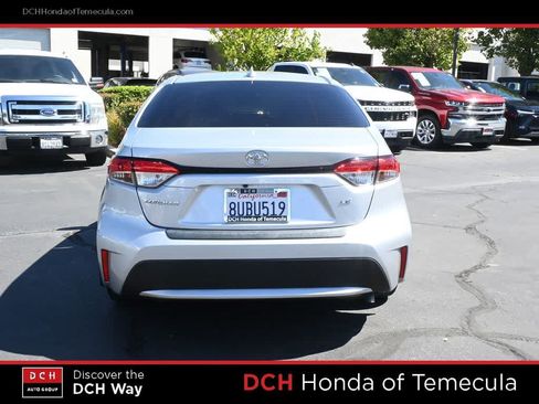 Used 2021 Toyota Corolla LE FWD image 6