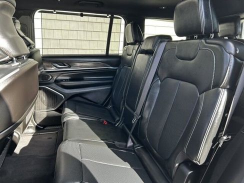 Used 2025 Jeep Grand Cherokee L Overland w/ Advanced Protech Group III image 22