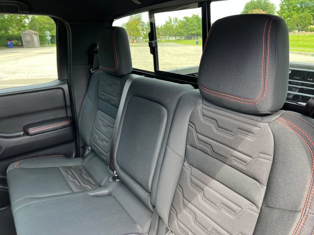 Used 2025 Nissan Frontier PRO-4X AWD/4WD image 24
