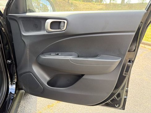 New 2026 Hyundai Venue SE image 14