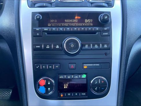 Used 2011 GMC Acadia SLT AWD/4WD image 33