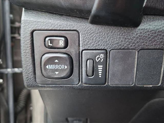 Used 2018 Toyota Corolla LE FWD image 12