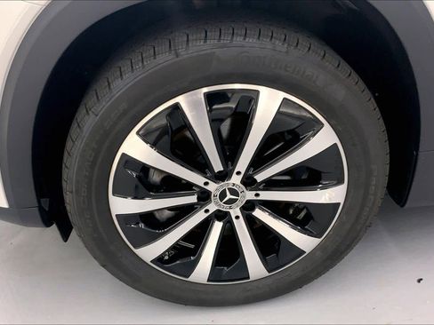 Certified 2022 Mercedes-Benz GLB 250 4MATIC image 8