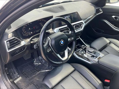 Used 2022 BMW 330i xDrive Sedan w/ Driving Assistance Package AWD/4WD image 18