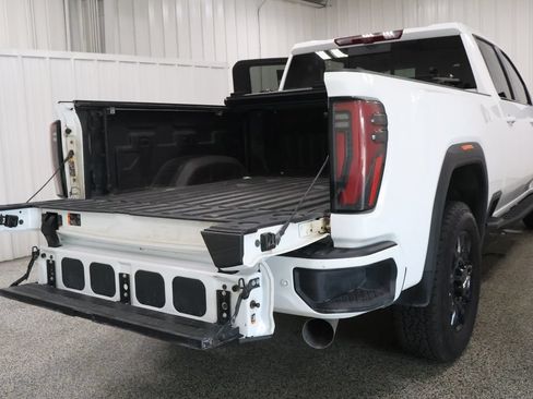 Used 2024 GMC Sierra 2500 AT4 w/ AT4 Premium Plus Package AWD/4WD image 32