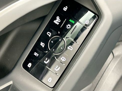 Used 2025 Audi Q5 Premium Plus image 22