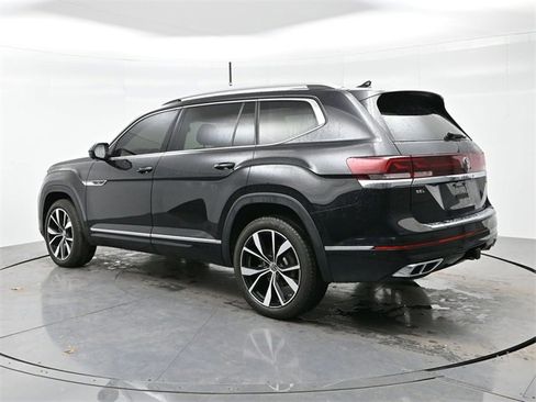 Used 2024 Volkswagen Atlas SEL Premium R-Line image 5
