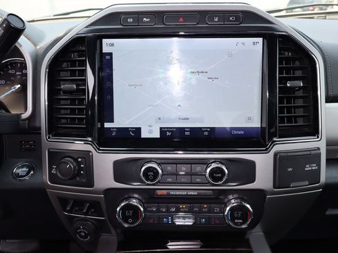 Used 2022 Ford F250 Lariat w/ Lariat Ultimate Package AWD/4WD image 7