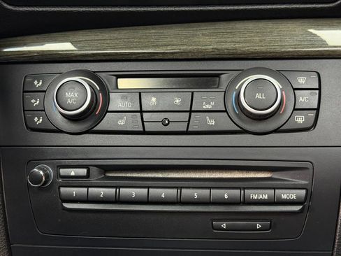 Used 2013 BMW 128i Convertible RWD image 23