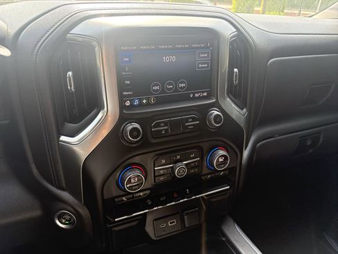 Used 2022 Chevrolet Silverado 1500 LT Trail Boss image 32