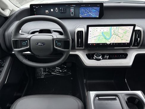 New 2025 Ford Expedition Max Active image 3