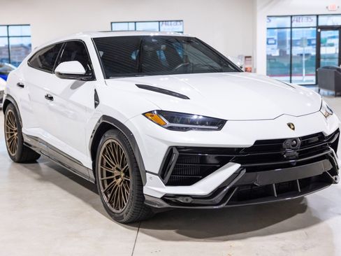 Used 2023 Lamborghini Urus Performante image 10