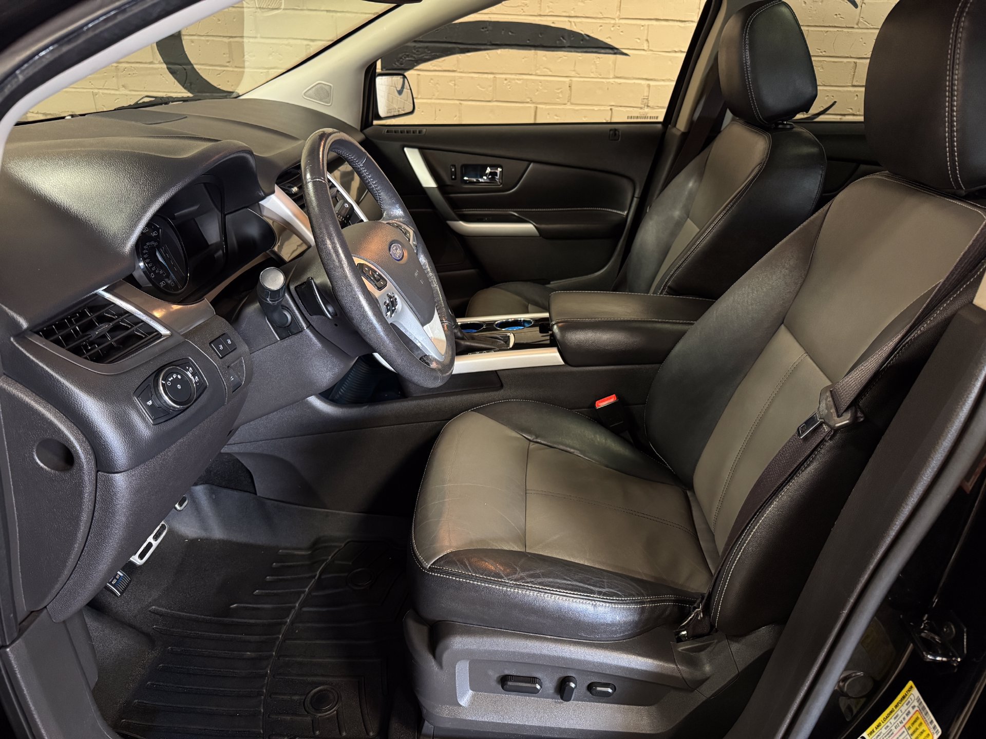 Used 2014 Ford Edge Sport w/ Driver Entry Package AWD/4WD image 12