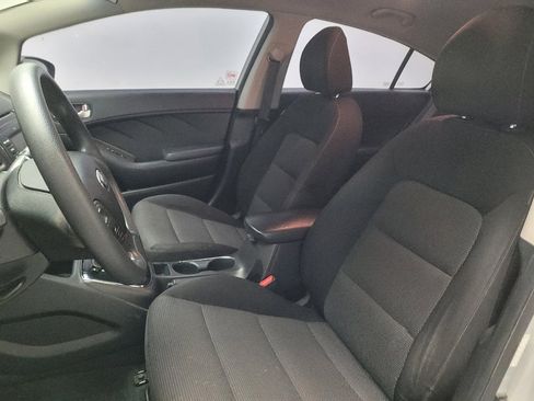 Used 2017 Kia Forte LX FWD image 17