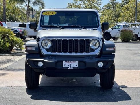 Used 2024 Jeep Wrangler Sport S image 7