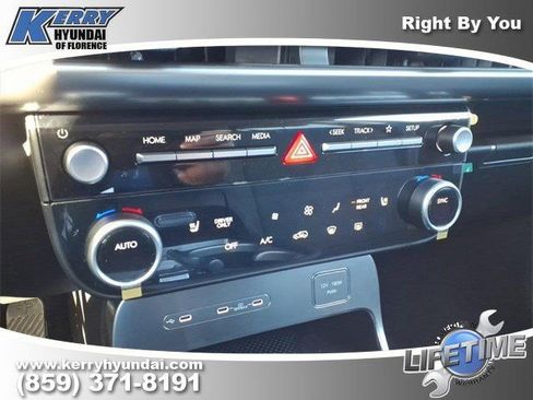 New 2026 Hyundai Ioniq 9 SE image 12