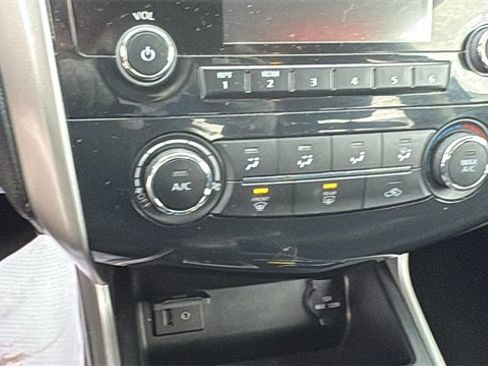 Used 2015 Nissan Altima 2.5 S w/ Special Edition Package image 14