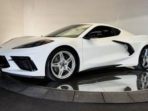 Used 2023 Chevrolet Corvette Stingray Premium Cpe w/ Z51 Performance Package image 19