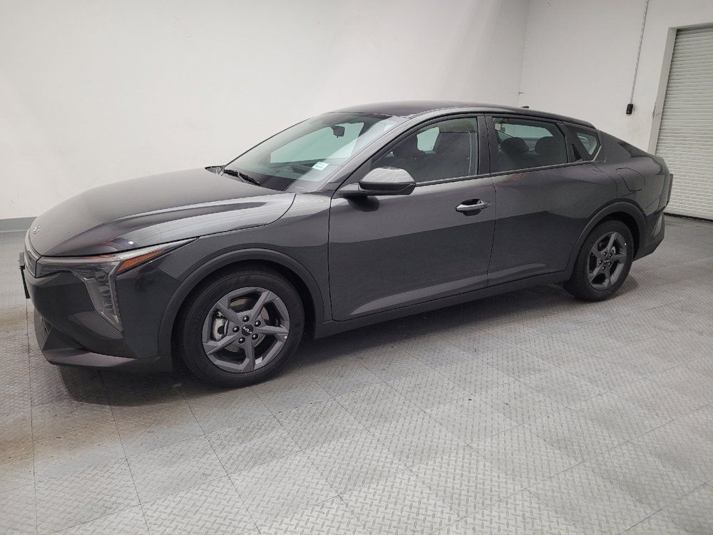 Used 2025 Kia K4 FWD image 2