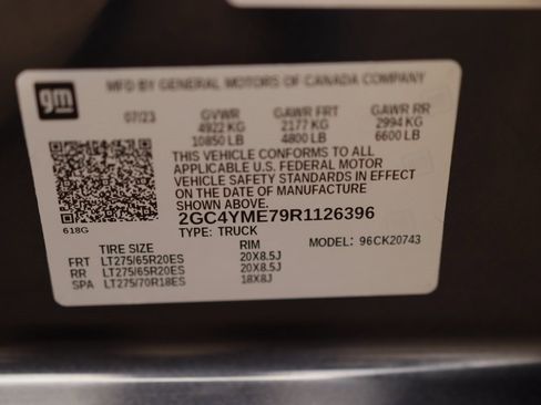 Used 2024 Chevrolet Silverado 2500 Custom w/ Custom Value Package image 39