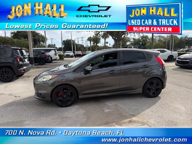 Used 2017 Ford Fiesta ST FWD image 3