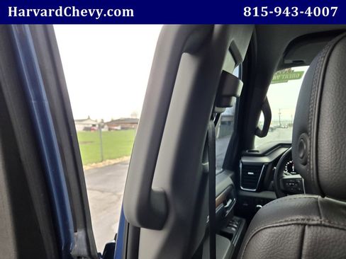 Used 2024 GMC Sierra 3500 Denali w/ Denali Reserve Package AWD/4WD image 30