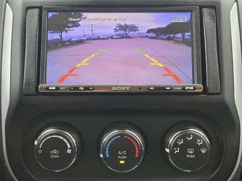 Used 2017 Jeep Compass Latitude image 7