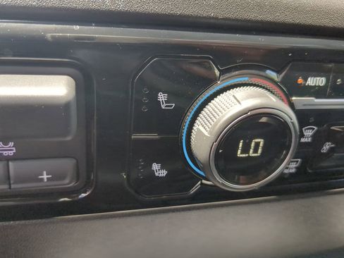 Certified 2024 Chevrolet Silverado 2500 LTZ image 23