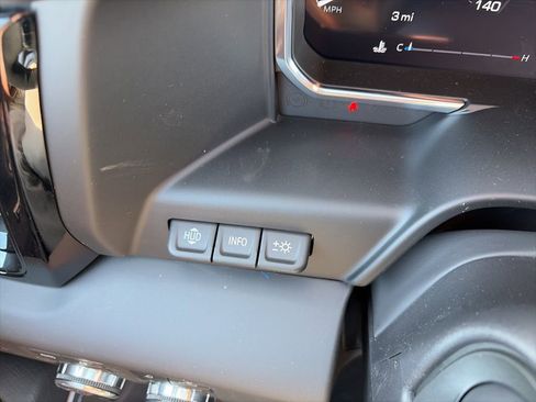 New 2026 GMC Sierra 1500 AT4X w/ LPO, Black Badging Package image 18