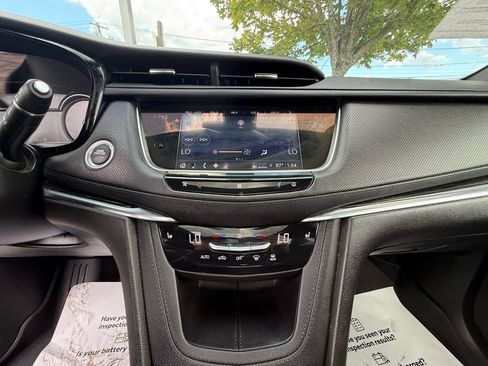 Used 2021 Cadillac XT5 Premium Luxury AWD/4WD image 10