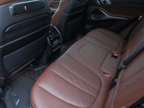 Used 2024 BMW X5 M60i AWD/4WD image 34
