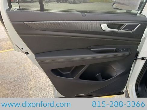 Used 2024 Volkswagen Atlas Cross Sport SEL Premium R-Line AWD/4WD image 26