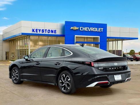 Used 2025 Hyundai Sonata SEL FWD image 5