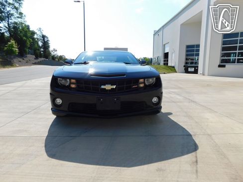 Used 2013 Chevrolet Camaro SS w/ RS Package RWD image 4