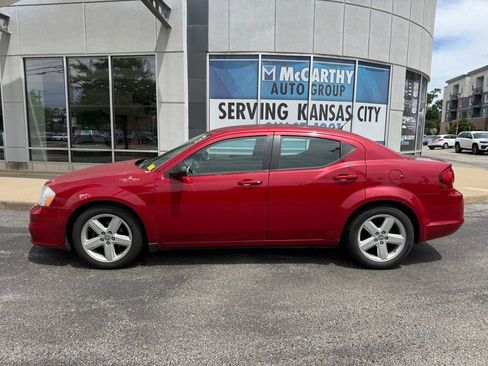 Used 2013 Dodge Avenger SE FWD image 2