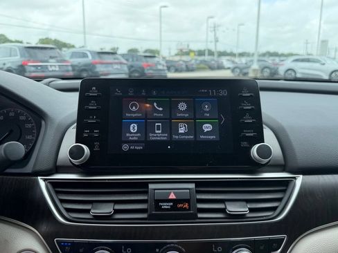 Used 2021 Honda Accord Touring image 19