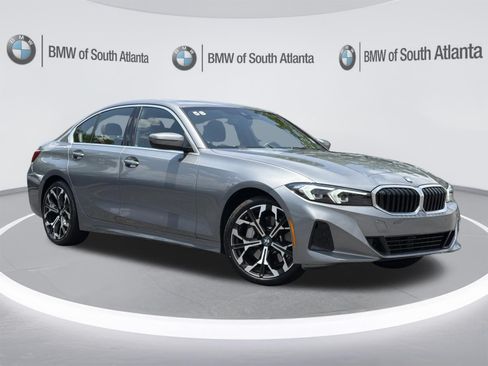Used 2026 BMW 330i Sedan w/ Premium Package RWD image 2
