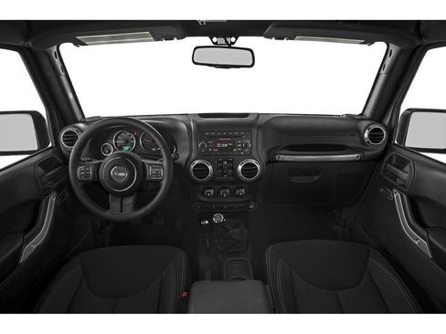 Used 2015 Jeep Wrangler Unlimited Sahara AWD/4WD image 5
