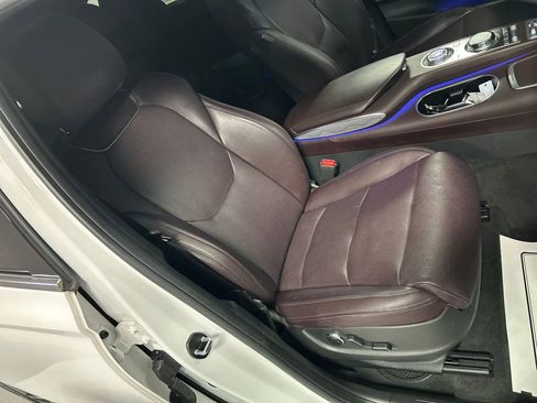 Used 2023 Genesis GV70 2.5T w/ Advanced Package image 25