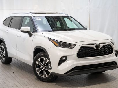 Used 2023 Toyota Highlander XLE