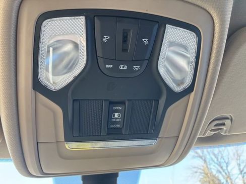 Used 2019 RAM 1500 Big Horn AWD/4WD image 33