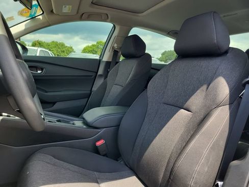 Certified 2025 Honda Accord SE image 10