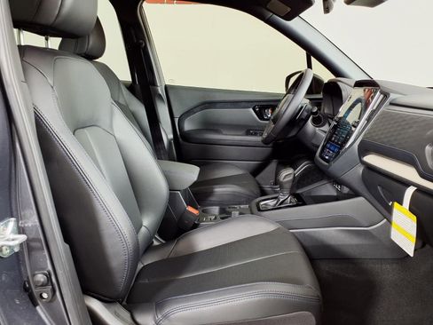 Used 2025 Subaru Forester Limited w/ Popular Package AWD/4WD image 8
