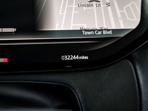 Used 2022 Land Rover Range Rover SE image 14