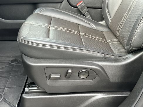 Certified 2025 Chevrolet Tahoe High Country image 10