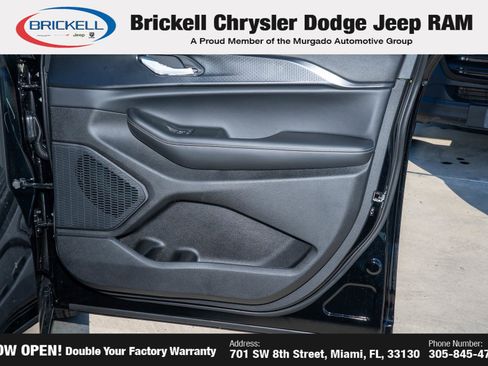 New 2025 Jeep Grand Cherokee Laredo X image 12