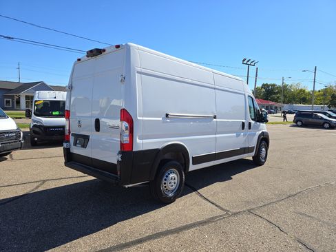 Used 2025 RAM ProMaster 2500 image 4