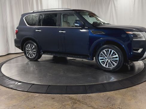 Used 2024 Nissan Armada SL AWD/4WD image 7