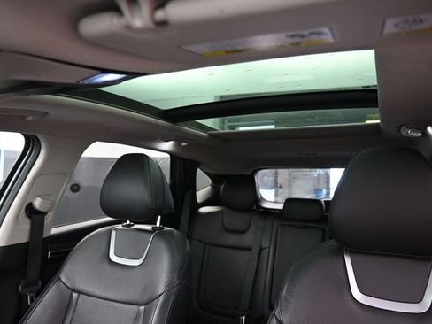 Used 2024 Hyundai Tucson Limited AWD/4WD image 19