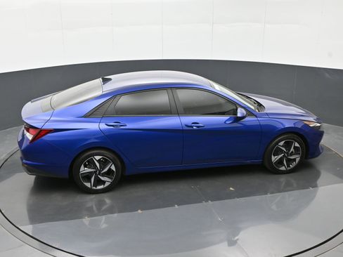 Used 2023 Hyundai Elantra SEL w/ Convenience Package FWD image 32